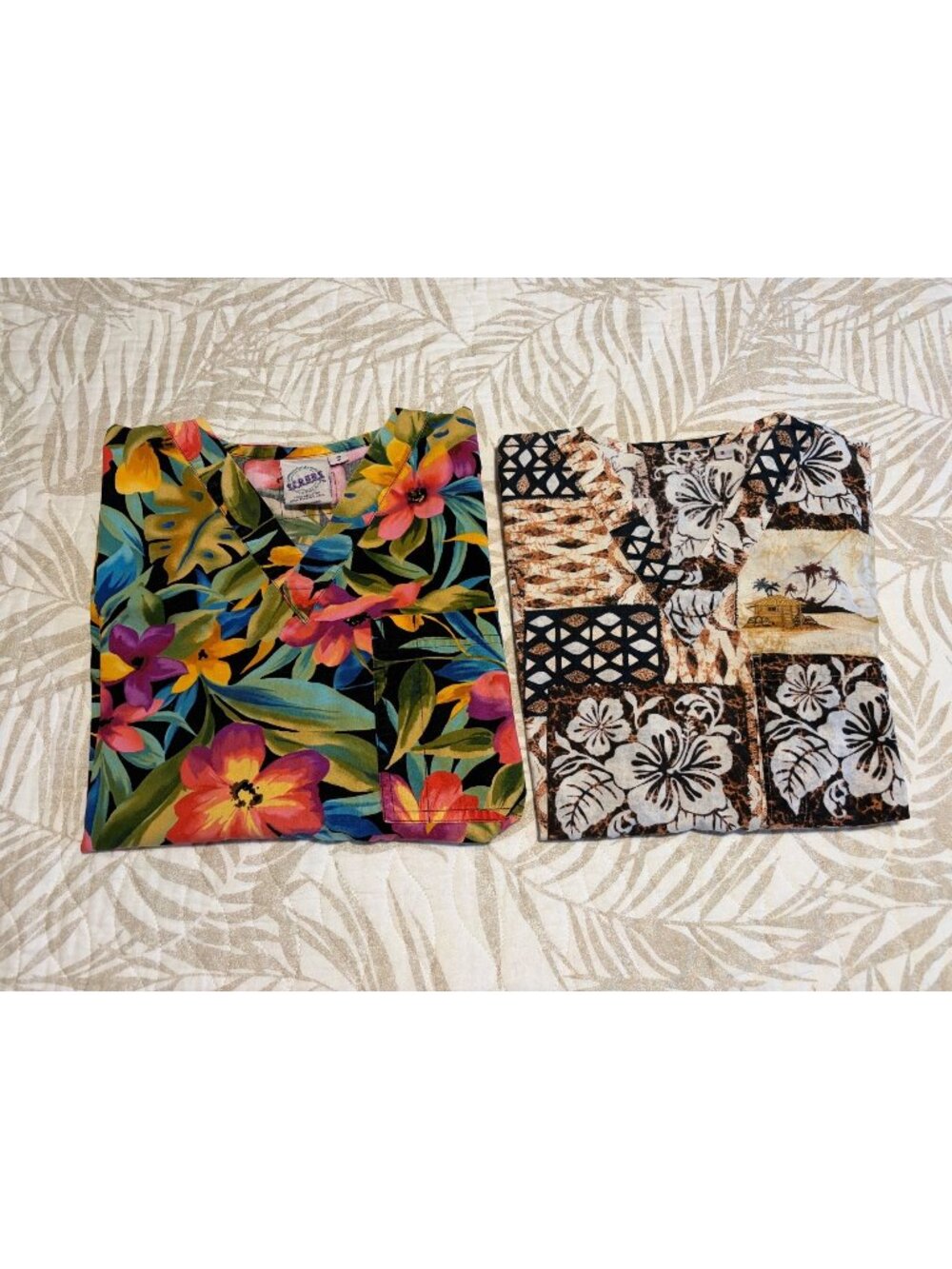 Colorful Floral & Tropical Print Scrub Tops Short Sleeve V-Neck 2 Styles Small